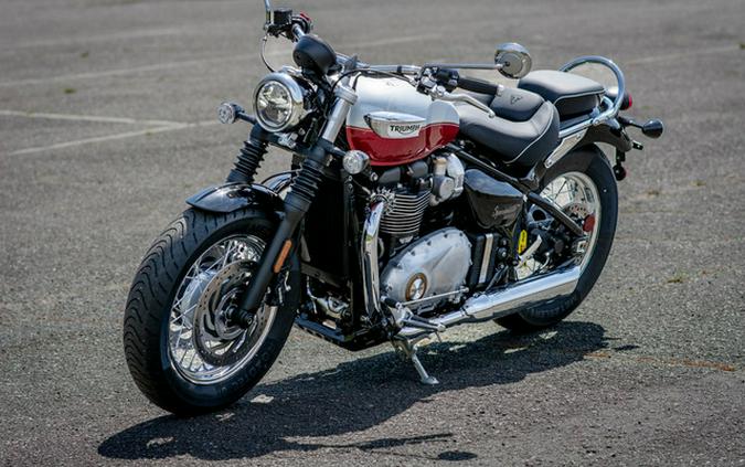 2025 Triumph Bonneville Speedmaster Snowdonia Cranberry Red