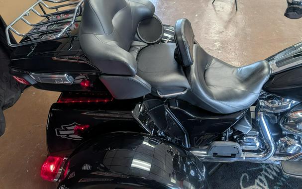 FLHTCUTG 2021 Tri Glide Ultra