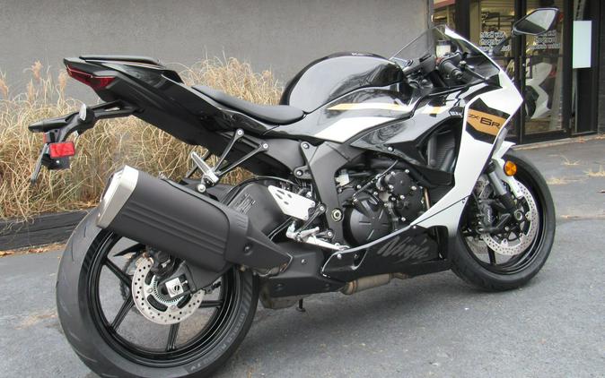 2026 Kawasaki NINJA ZX-6R ABS