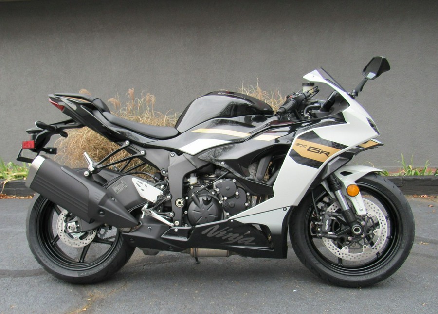 2026 Kawasaki NINJA ZX-6R ABS