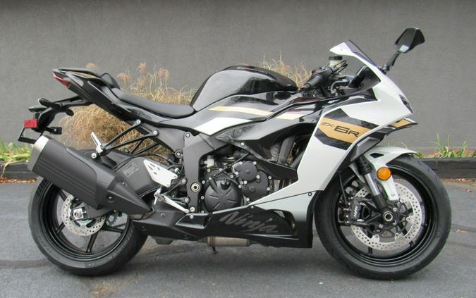 2026 Kawasaki NINJA ZX-6R ABS