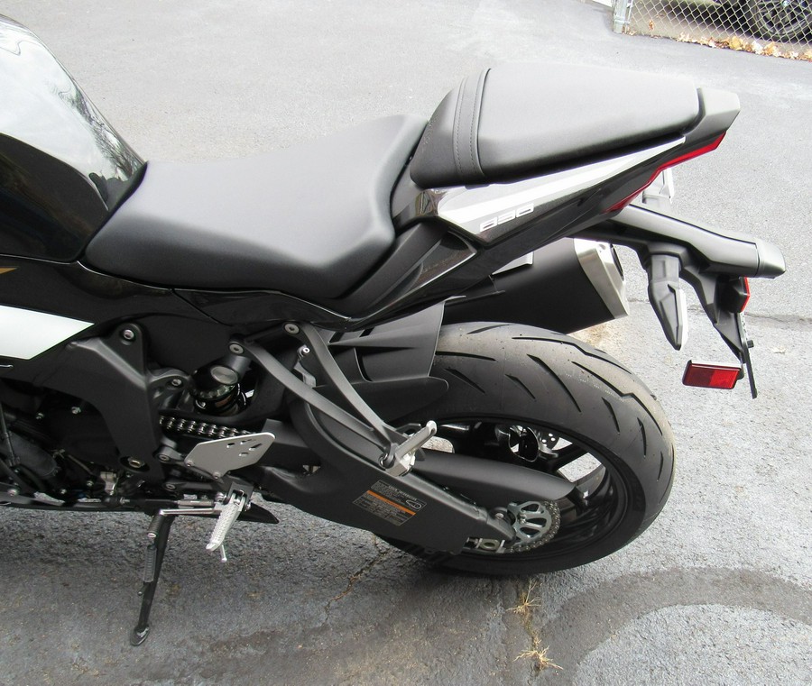2026 Kawasaki NINJA ZX-6R ABS
