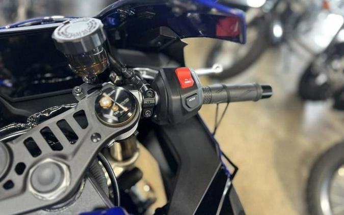 2025 Yamaha YZF R9