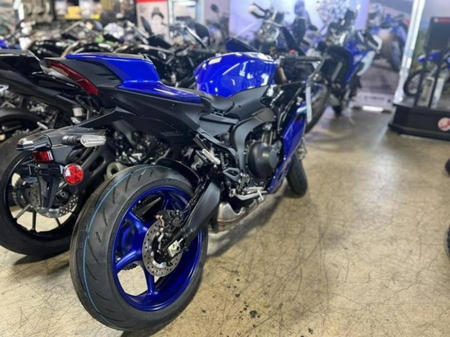 2025 Yamaha YZF R9