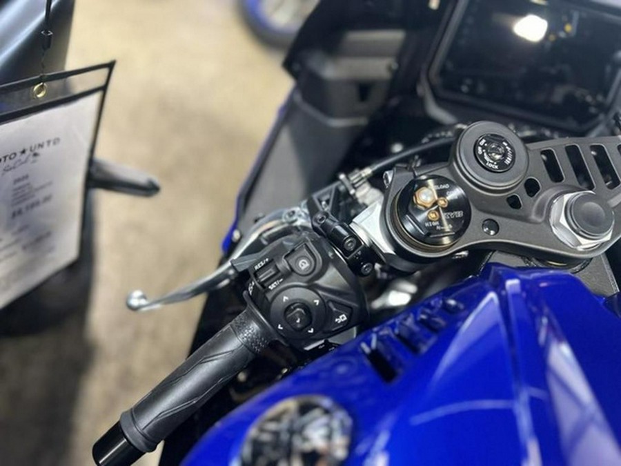 2025 Yamaha YZF R9