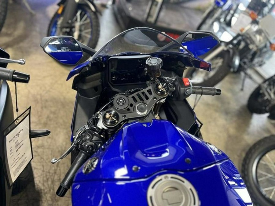 2025 Yamaha YZF R9