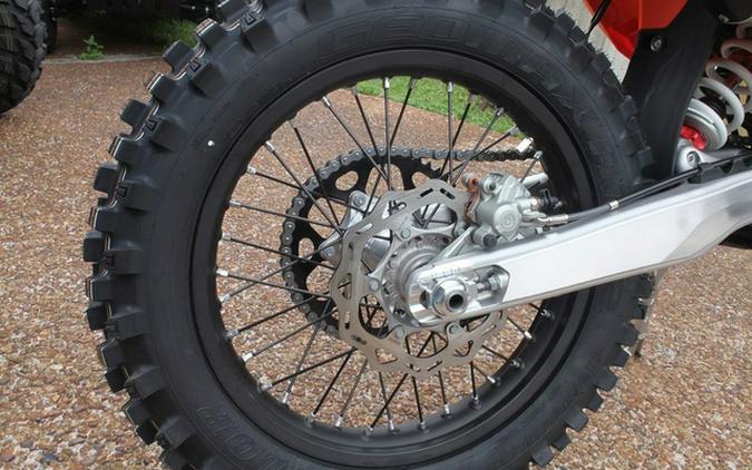 2027 KTM XC 300 W