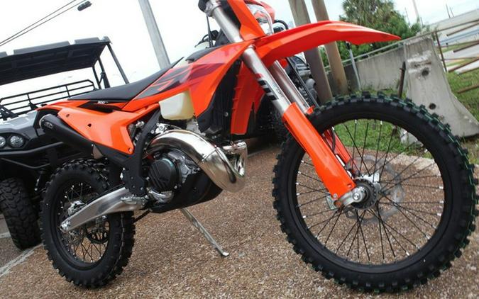 2027 KTM XC 300 W