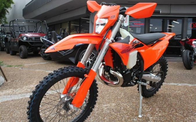 2027 KTM XC 300 W