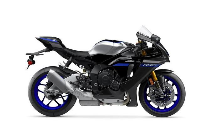 2021 Yamaha YZF-R1M MC Commute Review Gallery