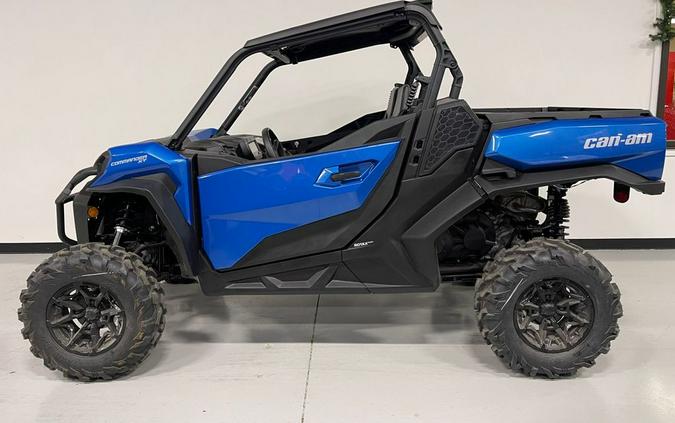 2023 Can-Am® Commander XT 700