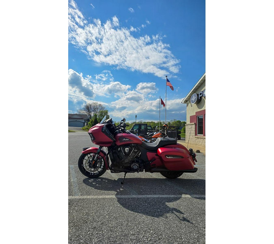 2026 Indian Motorcycle® Challenger® Dark Horse® 112 Sunset Red Smoke