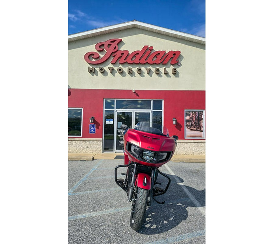 2026 Indian Motorcycle® Challenger® Dark Horse® 112 Sunset Red Smoke
