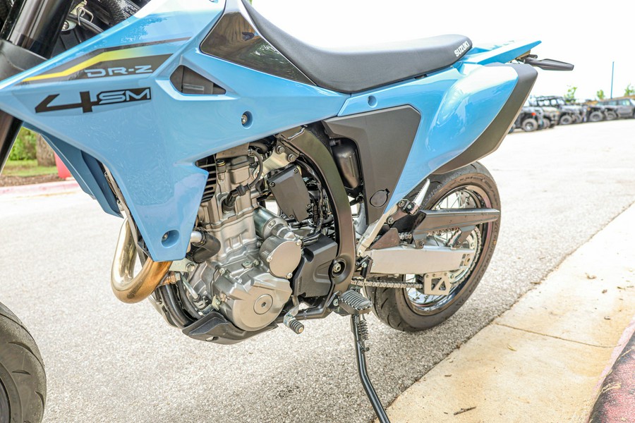 2025 SUZUKI DR-Z4SM