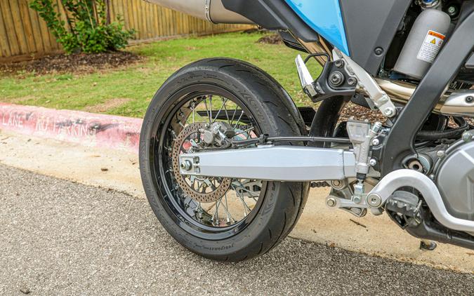2025 SUZUKI DR-Z4SM