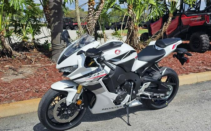 2027 Honda CBR1000RR