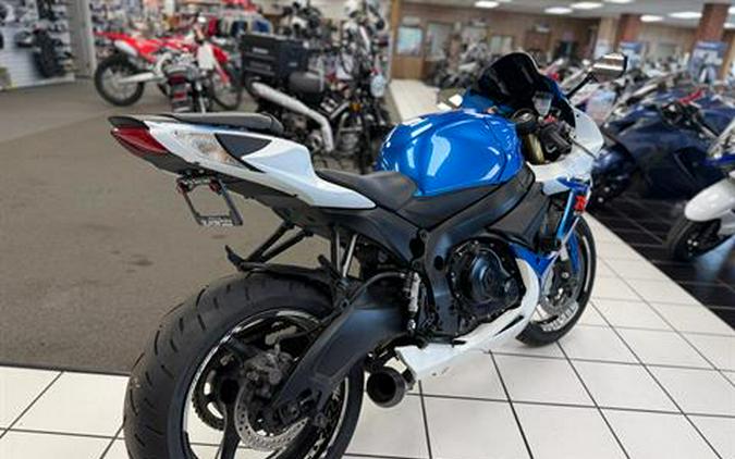 2011 Suzuki GSX-R750™