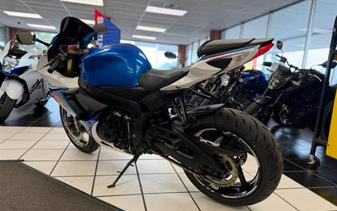 2011 Suzuki GSX-R750™