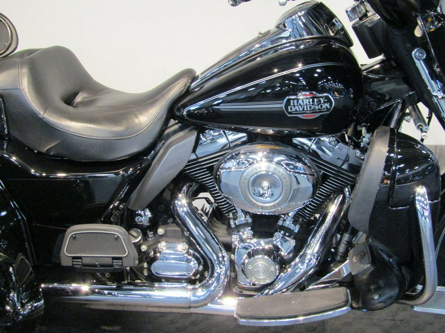 2013 Harley-Davidson® FLHTCUTG - Tri Glide® Ultra Classic®