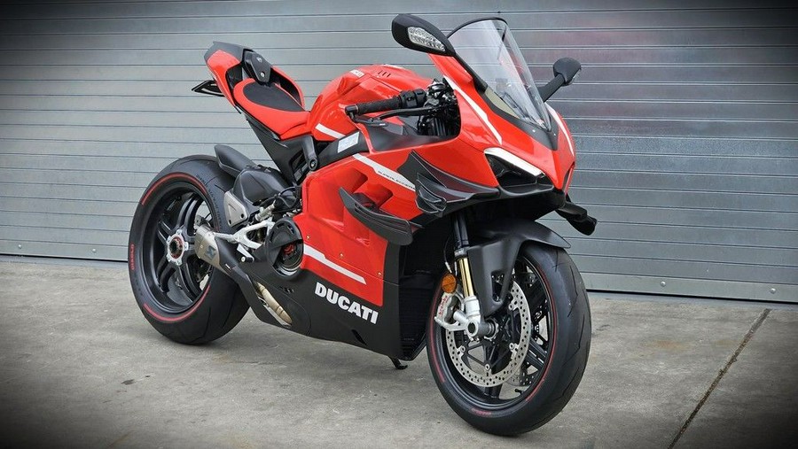 2020 Ducati Superleggera V4 Ducati Red