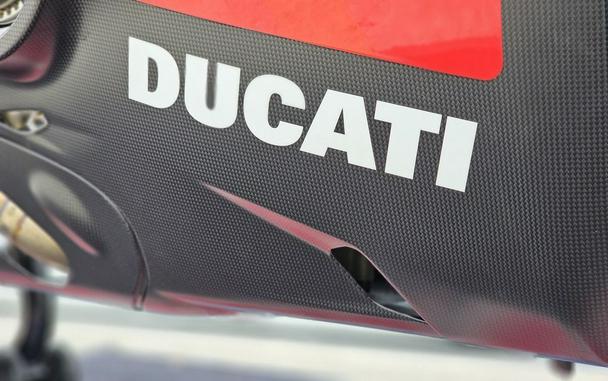 2020 Ducati Superleggera V4 Ducati Red