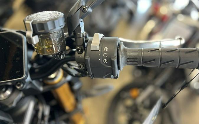 2026 Kawasaki Z1100 SE ABS