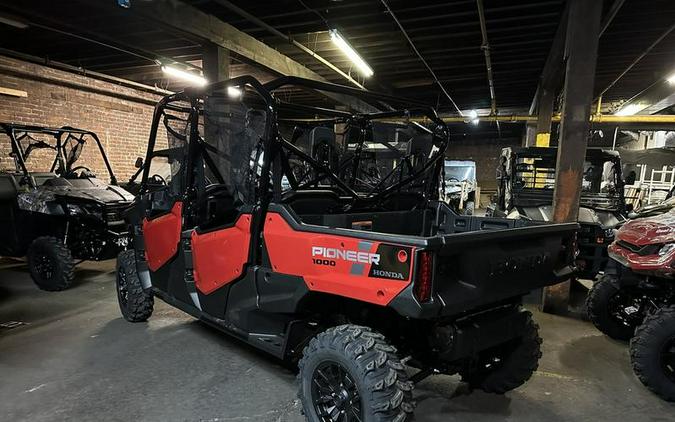 2025 Honda® Pioneer 1000-6 Deluxe Crew