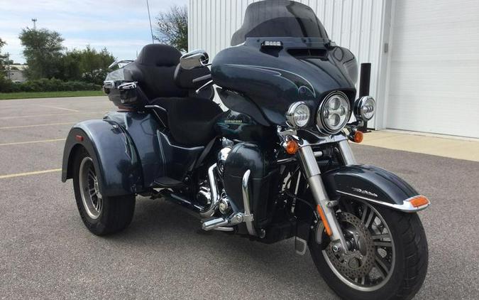 2015 Harley-Davidson® FLHTCUTG - Tri-Glide® Ultra