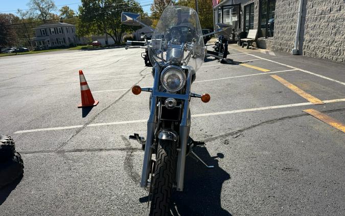 2005 Suzuki Boulevard S83