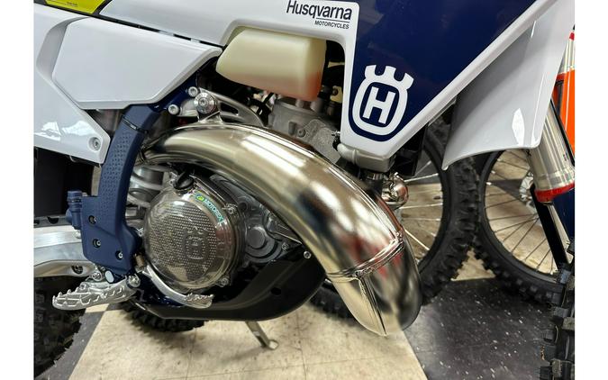 2025 Husqvarna Motorcycles TE 300