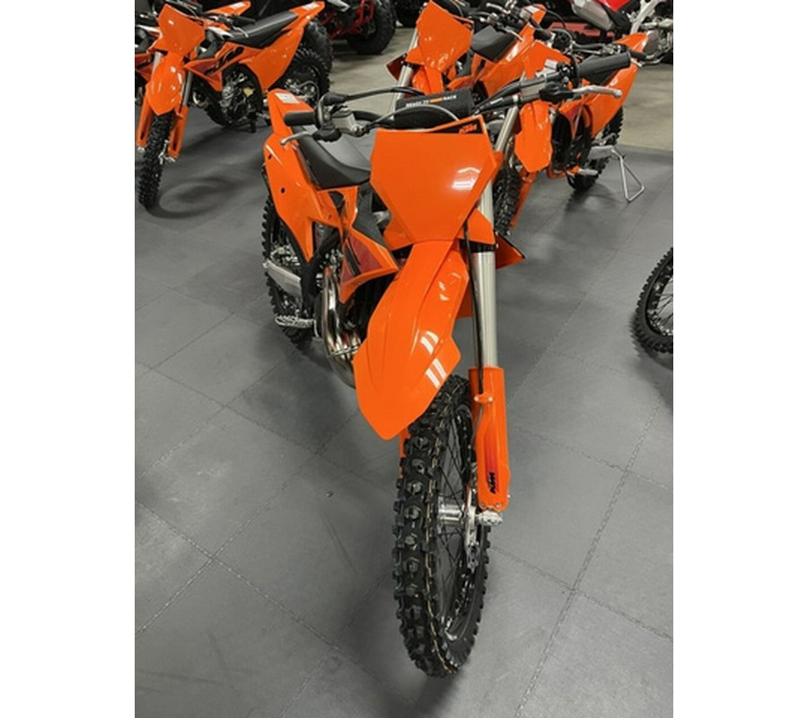 2025 KTM SX 300