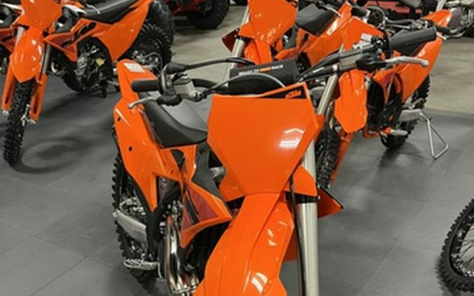 2025 KTM SX 300