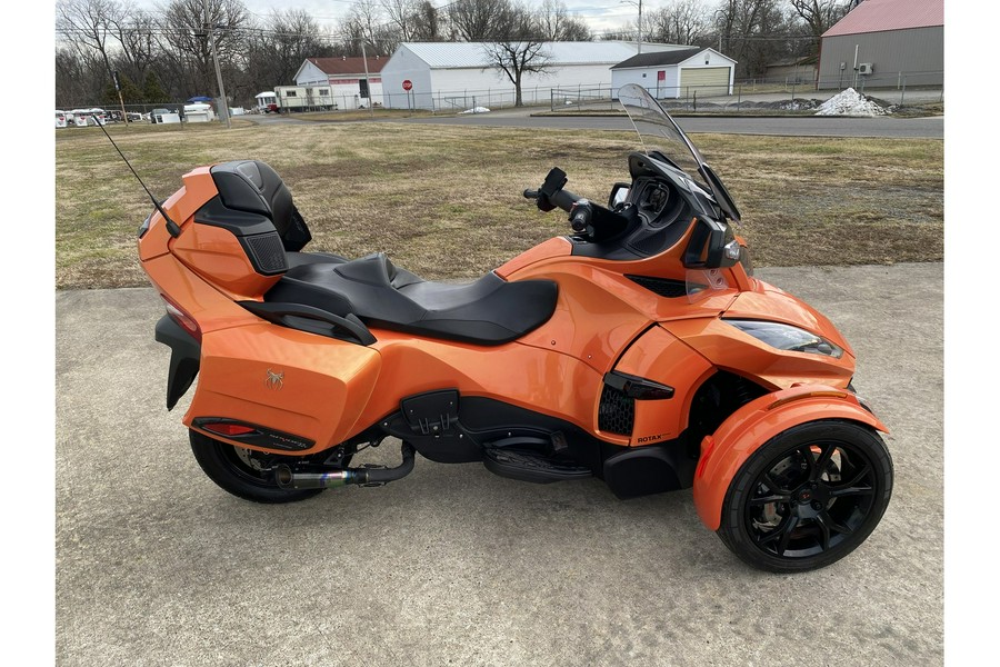 2019 Can-Am SPYDER RT LIMITED SE6 DARK EDITION
