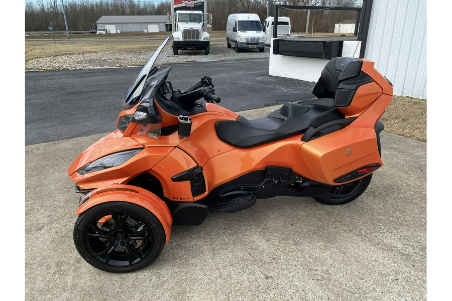 2019 Can-Am SPYDER RT LIMITED SE6 DARK EDITION