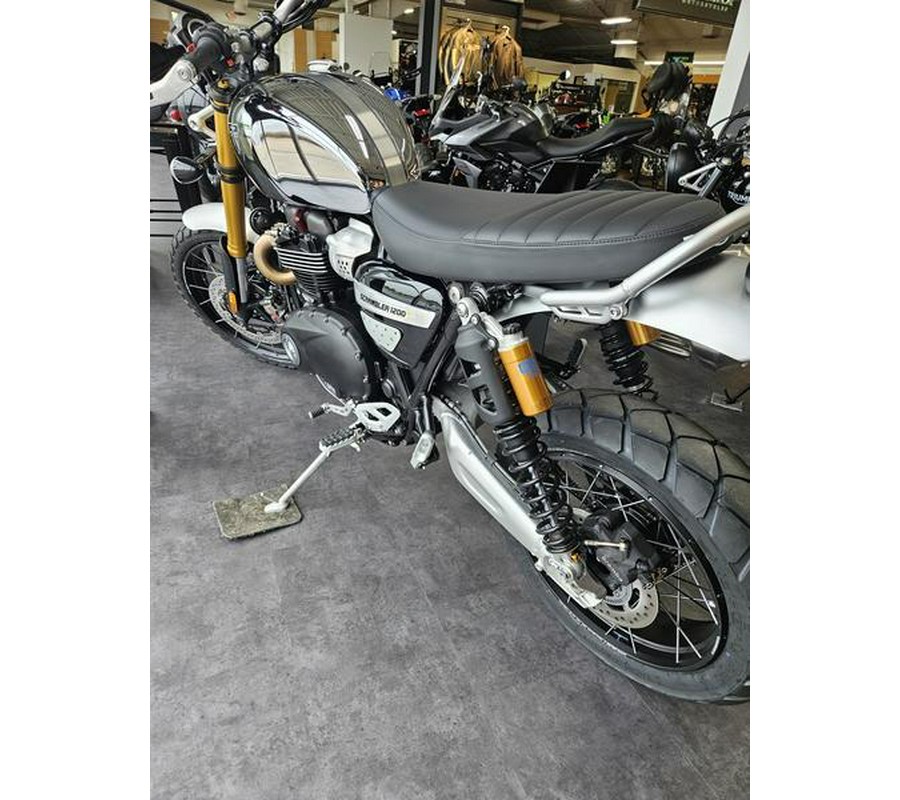 2023 Triumph Scrambler 1200 XE Chrome Edition Brooklands Green