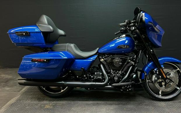 Harley-Davidson Street Glide® 2024 FLHX BLUE BURST