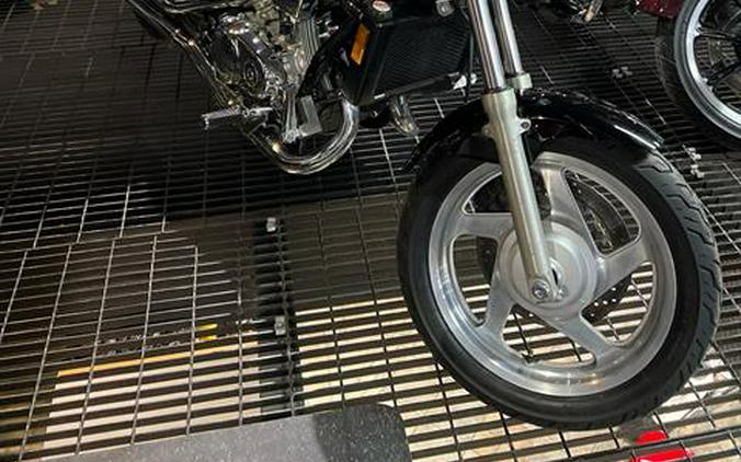 1998 Honda Magna