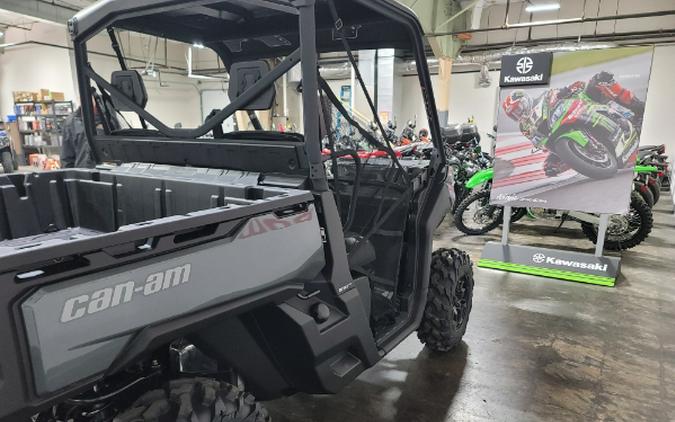 2024 Can-Am Defender XT HD10