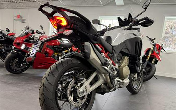 2024 Ducati Multistrada V4 S Travel & Radar Spoked Wheels