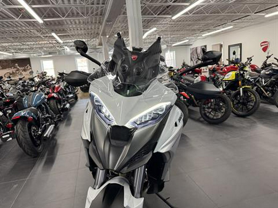 2024 Ducati Multistrada V4 S Travel & Radar Spoked Wheels