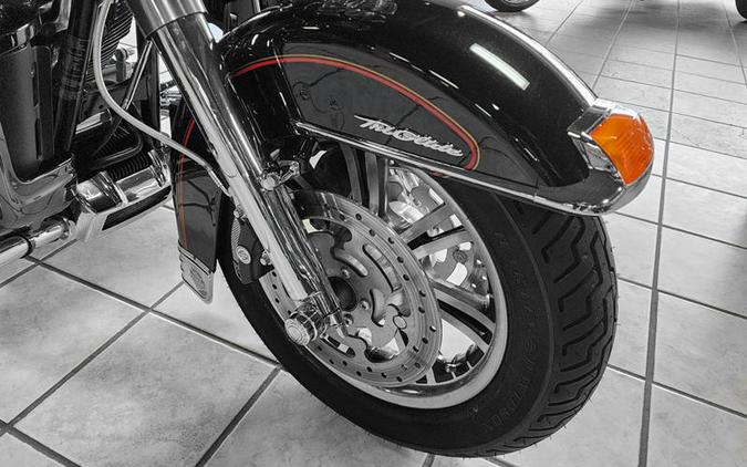 2011 Harley-Davidson® FLHTCUTG - Tri Glide® Ultra Classic®
