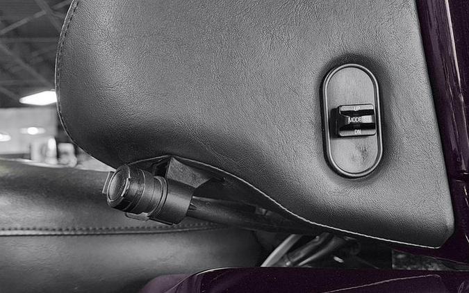 2011 Harley-Davidson® FLHTCUTG - Tri Glide® Ultra Classic®