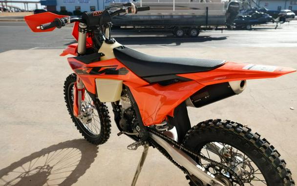 New 2025 KTM 350 XCF