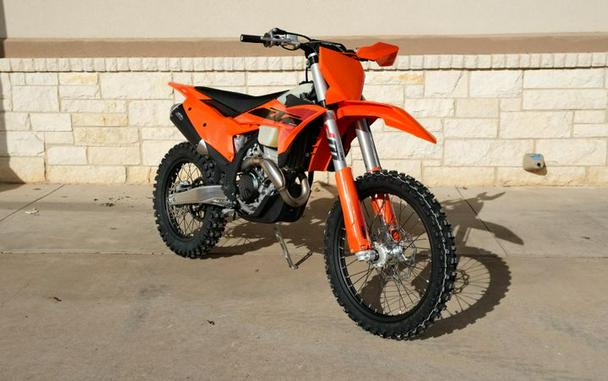New 2025 KTM 350 XCF