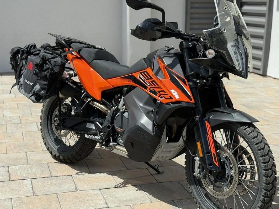 2022 KTM 890 Adventure
