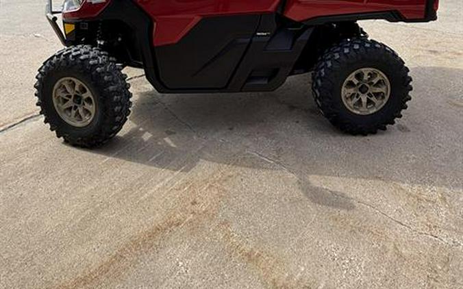 2025 Can-Am Defender Limited