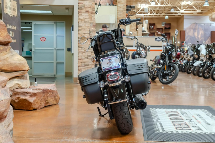 2025 Harley-Davidson Heritage Classic Cruiser FLHC