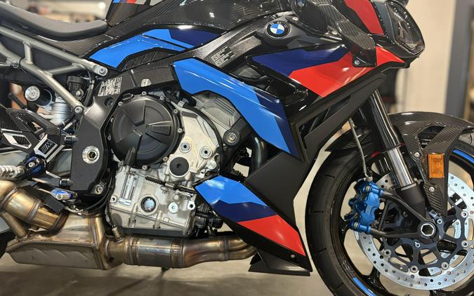 2026 BMW M 1000 R