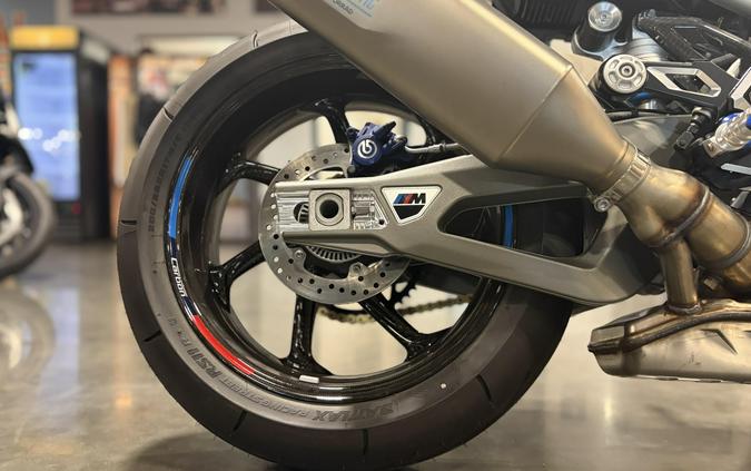 2026 BMW M 1000 R