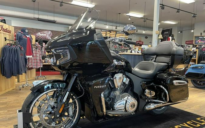 2023 Indian Motorcycle® Pursuit Limited Black Metallic